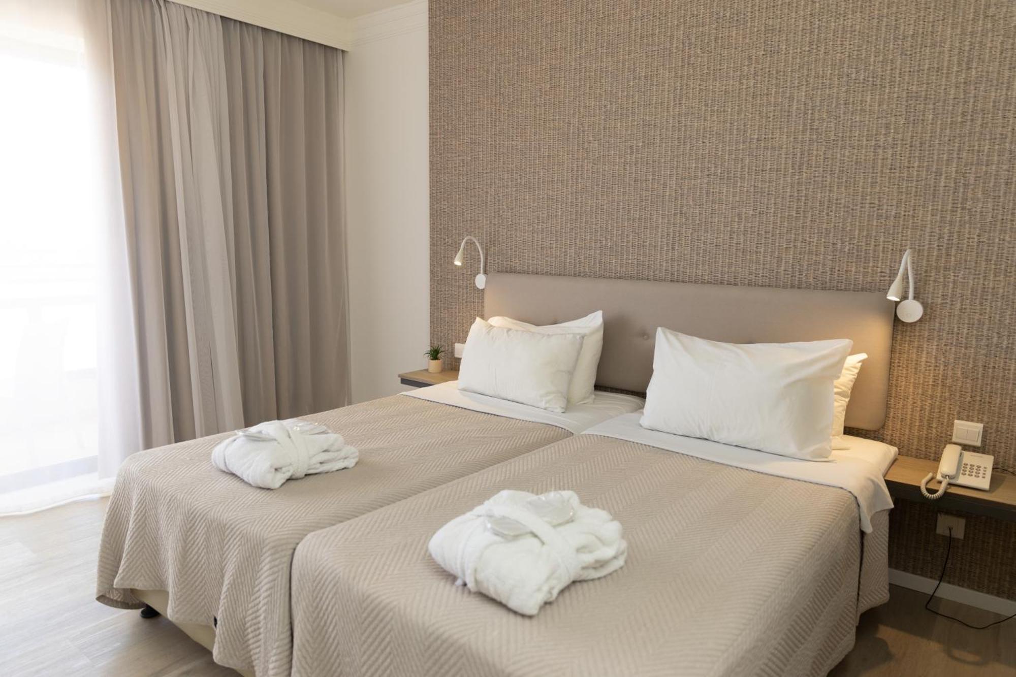 Venus Beach Hotel Paphos Exterior photo